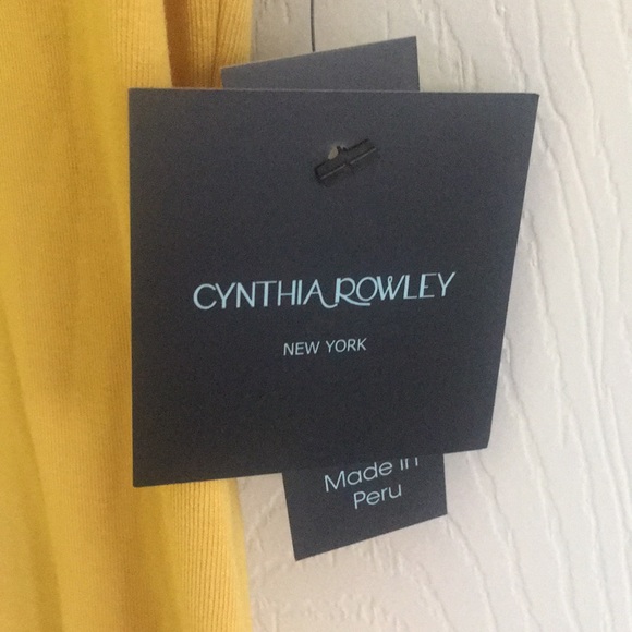 NWT CYNTHIA ROWLEY NY YELLOW V-NECK SIZE MEDIUM - Picture 3 of 5